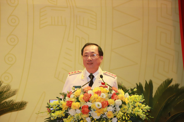 Thượng tướng Nguyễn Văn Thành, Ủy viên Trung ương Đảng, Thứ trưởng Bộ Công an trình bày dự thảo Báo cáo kiểm điểm của Đảng ủy Công an Trung ương nhiệm kỳ 2015 - 2020