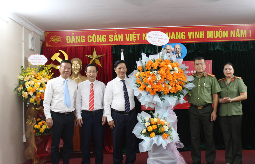 Phòng An ninh kinh tế phối hợp, xây dựng Phong trào “Toàn dân bảo vệ an ninh Tổ quốc” với các cơ quan, doanh nghiệp Phòng An ninh kinh tế phối hợp, xây dựng Phong trào “Toàn dân bảo vệ an ninh Tổ quốc” với các cơ quan, doanh nghiệp