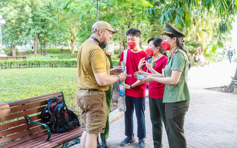 Không chỉ hoàn thành các nhiệm vụ công tác công an, lực lượng công an còn xây dựng thành công hình ảnh đẹp trong lòng bạn bè quốc tế Không chỉ hoàn thành các nhiệm vụ công tác công an, lực lượng công an còn xây dựng thành công hình ảnh đẹp trong lòng bạn bè quốc tế