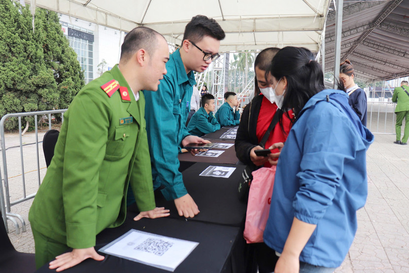 Dự kiến trong 3 ngày sẽ vận động khoảng 9 vạn khán giả kích hoạt iHanoi Dự kiến trong 3 ngày sẽ vận động khoảng 9 vạn khán giả kích hoạt iHanoi