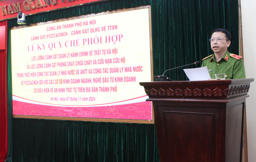 Thiếu tướng Nguyễn Hồng Ky, Phó Giám đốc CATP phát biểu tại hội nghị Thiếu tướng Nguyễn Hồng Ky, Phó Giám đốc CATP phát biểu tại hội nghị