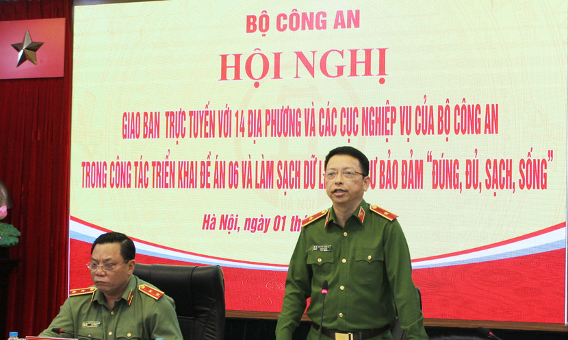 Thiếu tướng Nguyễn Hồng Ky, Phó Giám đốc CATP phát biểu tại hội nghị giao ban trực tuyến tại điểm cầu CATP Hà Nội