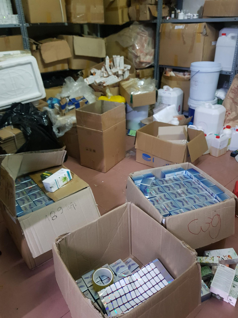 1.500 sản phẩm giả đã được đóng vào thùng đưa ra tiêu thụ tại thị trường