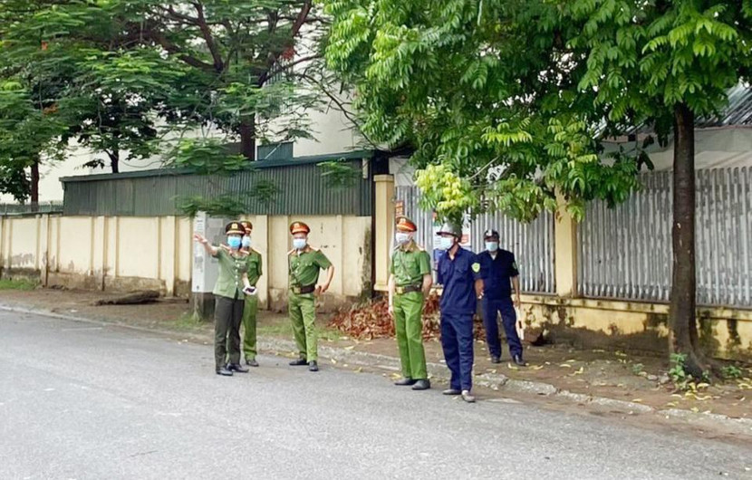 Các lực lượng CAQ Nam Từ Liêm tham gia bảo vệ kỳ thi