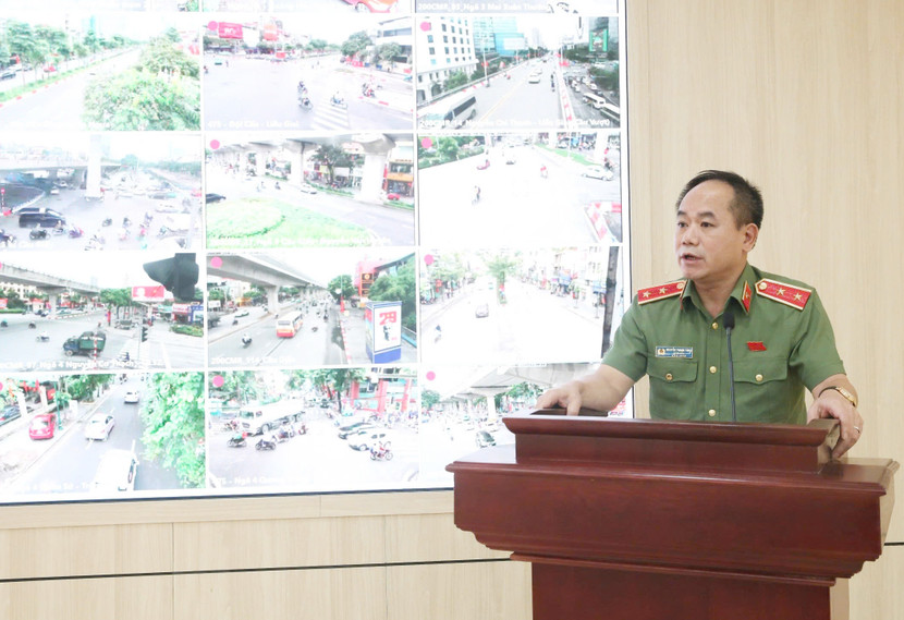 Trung tướng Nguyễn Thanh Tùng - Ủy viên Ban Thường vụ Thành ủy, Bí thư Đảng ủy, Giám đốc CATP phát biểu tại buổi làm việc
