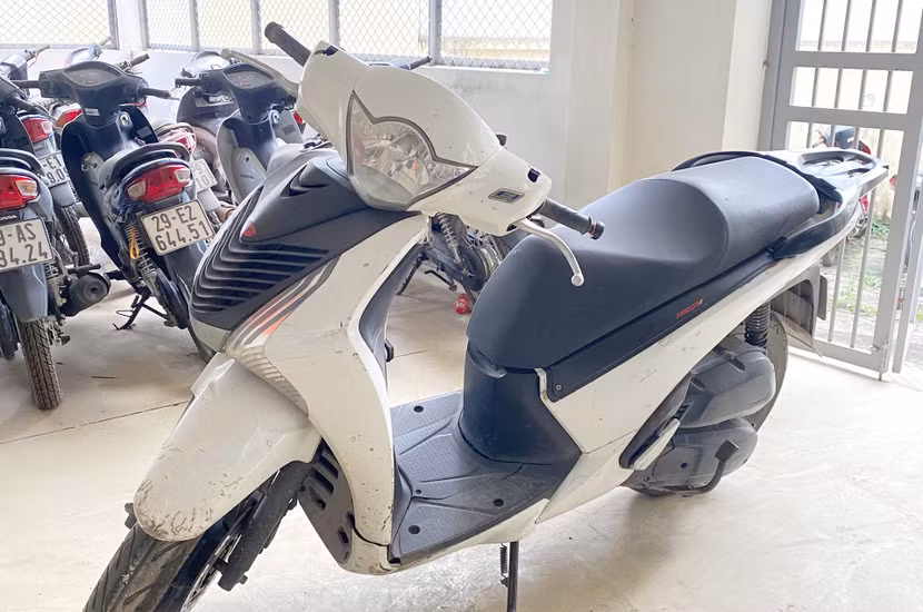 Chiếc xe chưa xác định được chủ sở hữu