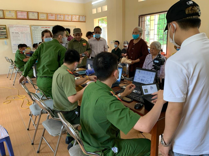 Trong ngày hội non sông, CAH Phú Xuyên đã thu được gần 400 hồ sơ xin cấp CCCD