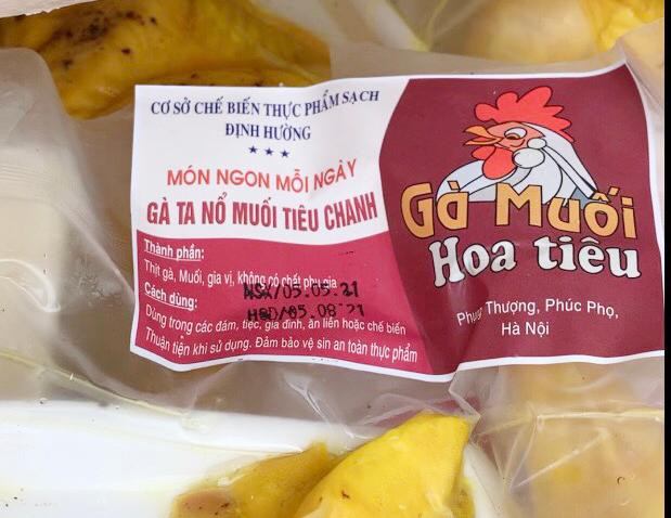Dù có nhiều thông số chi tiết liên quan đến ngành hàng thực phẩm nhưng thực chất số gà này được mua trôi nổi trên thị trường và không rõ nguồn gốc xuất xứ