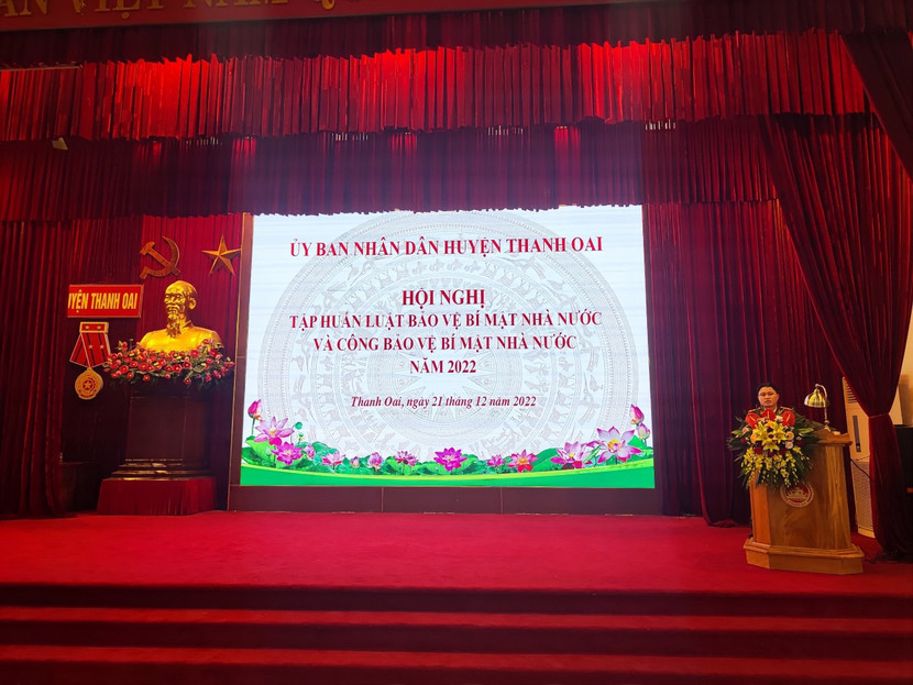 Đại úy Nguyễn Đức Hưởng, giảng viên Khoa An ninh thông tin, Học viện An ninh nhân dân giảng bài tại lớp tập huấn