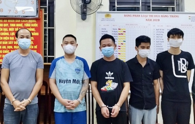 Các đối tượng trong đường dây 'cá độ' bóng đá đang bị tạm giữ hình sự