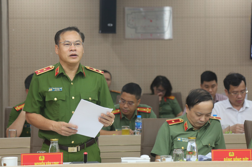 Trung tướng Nguyễn Văn Long, Thứ trưởng Bộ Công an điều hành phần thảo luận