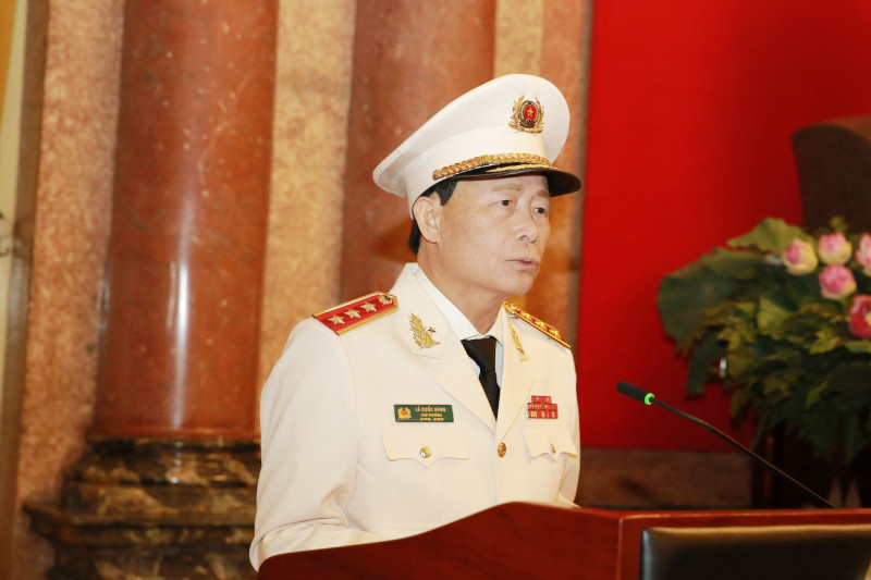Thượng tướng Lê Quốc Hùng phát biểu tại buổi lễ Thượng tướng Lê Quốc Hùng phát biểu tại buổi lễ