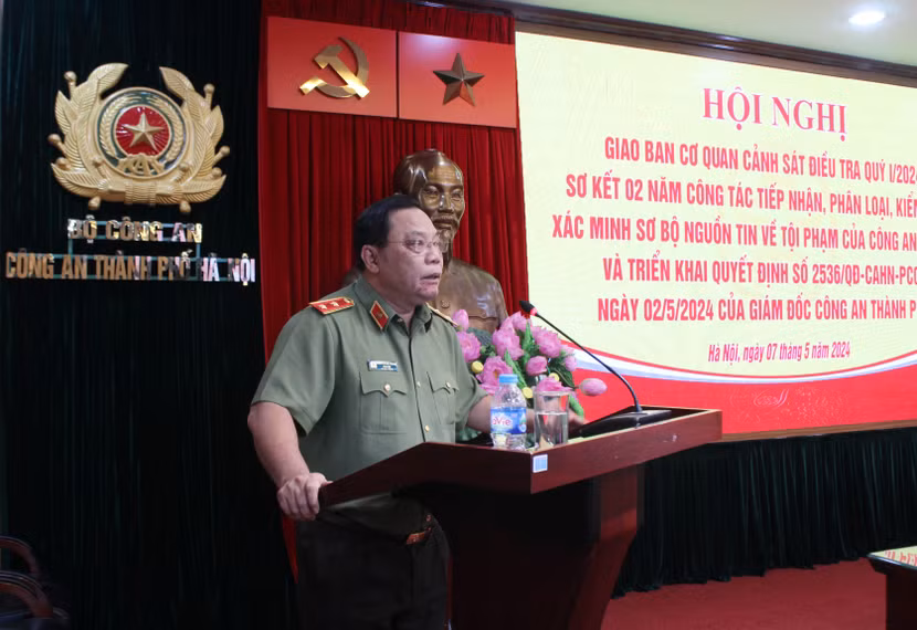 Trung tướng Nguyễn Hải Trung, Ủy viên Ban Thường vụ Thành ủy, Bí thư Đảng ủy, Giám đốc CATP phát biểu chỉ đạo tại hội nghị