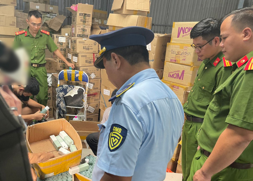 Hàng chục nghìn sản phẩm đã bị làm giả nhãn mác thương hiệu chất lượng