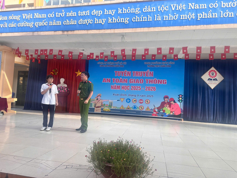 Trao đổi với các em học sinh để công tác tuyên truyền hữu ích hơn