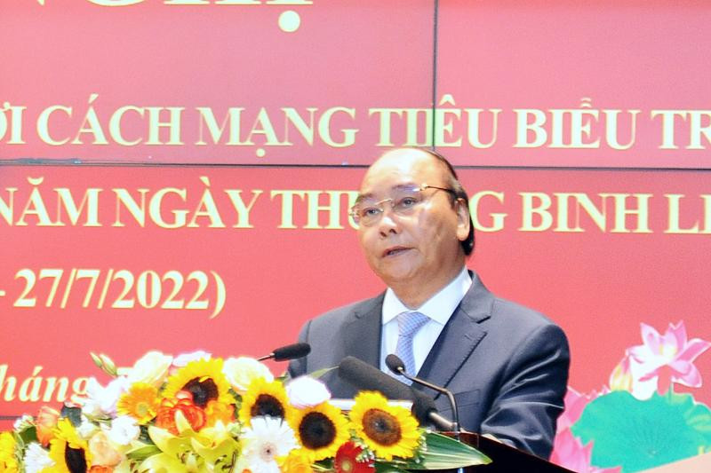 Chủ tịch nước Nguyễn Xuân Phúc phát biểu chỉ đạo tại hội nghị Chủ tịch nước Nguyễn Xuân Phúc phát biểu chỉ đạo tại hội nghị