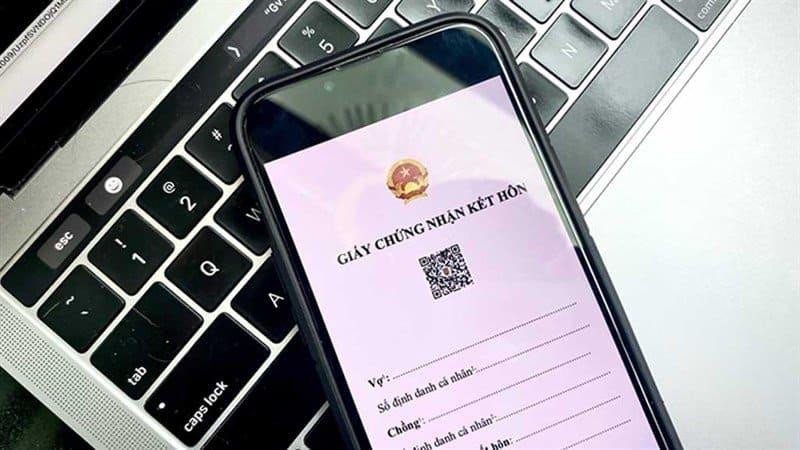 Đăng ký kết hôn online qua cổng dịch vụ công sẽ mất ít thời gian chờ đợi hơn, nhưng người dân cần lưu ý nộp đủ giấy tờ, tránh phải nộp bổ sung