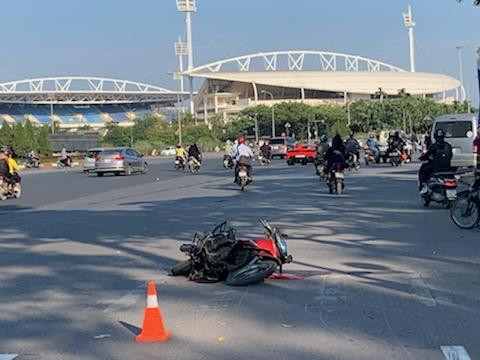 Chiếc xe máy cách chiếc ô tô gây tai nạn khoảng 50m