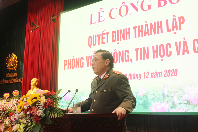 Thiếu tướng Nguyễn Hải Trung, Bí thư Đảng ủy, Giám đốc CATP chủ trì buổi lễ Thiếu tướng Nguyễn Hải Trung, Bí thư Đảng ủy, Giám đốc CATP chủ trì buổi lễ