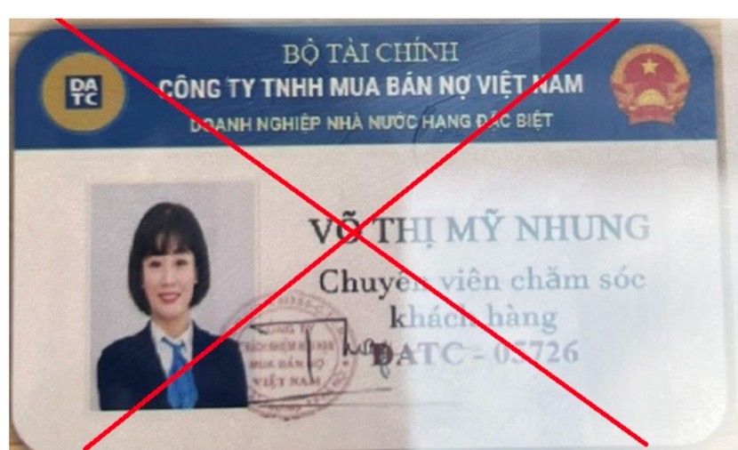 Thẻ giả mạo nhân viên vCông ty TNHH Mua bán nợ Việt Nam (DATC)