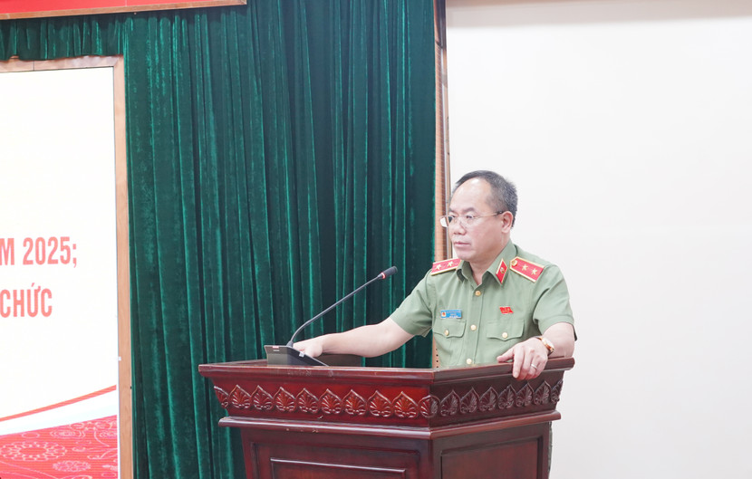 Trung tướng Nguyễn Thanh Tùng kết luận hội nghị