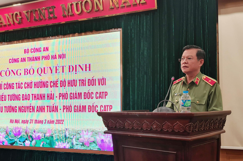 Thiếu tướng Đào Thanh Hải, Phó Bí thư Đảng ủy, Phó Giám đốc CATP phát biểu tại buổi lễ Thiếu tướng Đào Thanh Hải, Phó Bí thư Đảng ủy, Phó Giám đốc CATP phát biểu tại buổi lễ