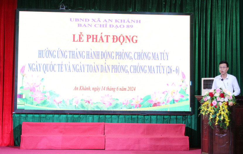 Ông Nguyễn Đăng Lợi, Phó Chủ tịch UBND xã An Khánh phát biểu hưởng ứng chương trình