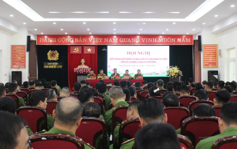 Toàn cảnh hội nghị