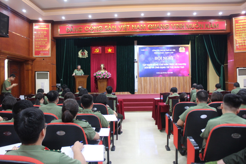 Toàn cảnh hội nghị