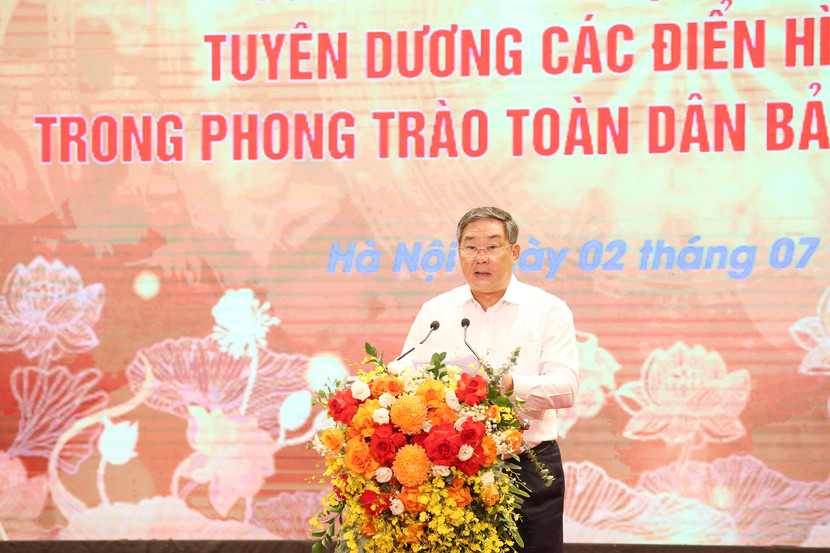 Đồng chí Lê Hồng Sơn - Ủy viên Ban Thường vụ Thành ủy, Phó Chủ tịch Thường trực UBND, Trưởng ban Chỉ đạo 138 TP phát biểu khai mạc Đồng chí Lê Hồng Sơn - Ủy viên Ban Thường vụ Thành ủy, Phó Chủ tịch Thường trực UBND, Trưởng ban Chỉ đạo 138 TP phát biểu khai mạc