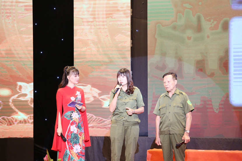 Bà Lã Thị Minh Thu, Tổ trưởng Tổ An ninh trật tự ở cơ sở số 5, xã Gia Lâm và câu chuyện và nhóm Zalo cộng đồng