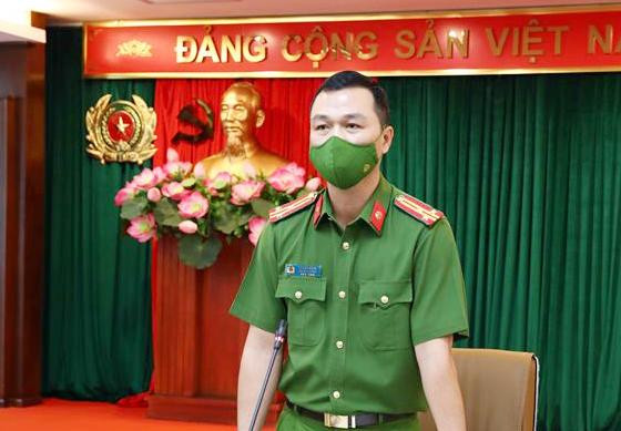 Thượng tá Tô Anh Dũng, Phó Cục trưởng Cục Cảnh sát quản lý hành chính về trật tự xã hội Bộ Công an chia sẻ về tiện ích mà các ứng dụng Bộ Công an đang phát triển trên nền tảng dữ liệu dân cư Thượng tá Tô Anh Dũng, Phó Cục trưởng Cục Cảnh sát quản lý hành chính về trật tự xã hội Bộ Công an chia sẻ về tiện ích mà các ứng dụng Bộ Công an đang phát triển trên nền tảng dữ liệu dân cư