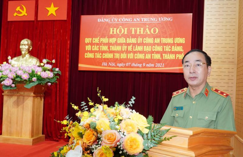 Trung tướng Trần Quốc Tỏ, Ủy viên Trung ương Đảng, Phó Bí thư Đảng ủy Công an Trung ương, Thứ trưởng Bộ Công an chủ trì hội thảo