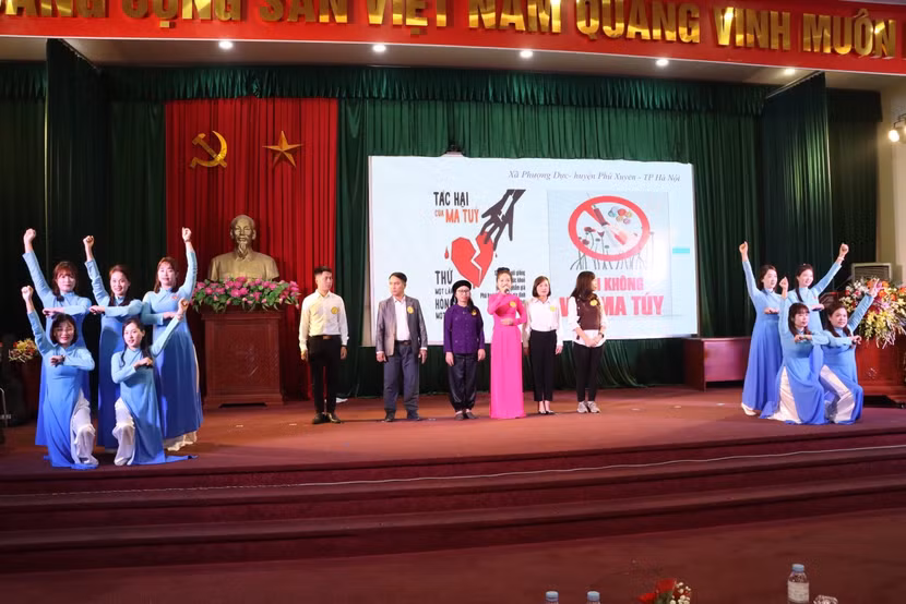 Phần thi của Đội tuyên truyền xã Phượng Dực