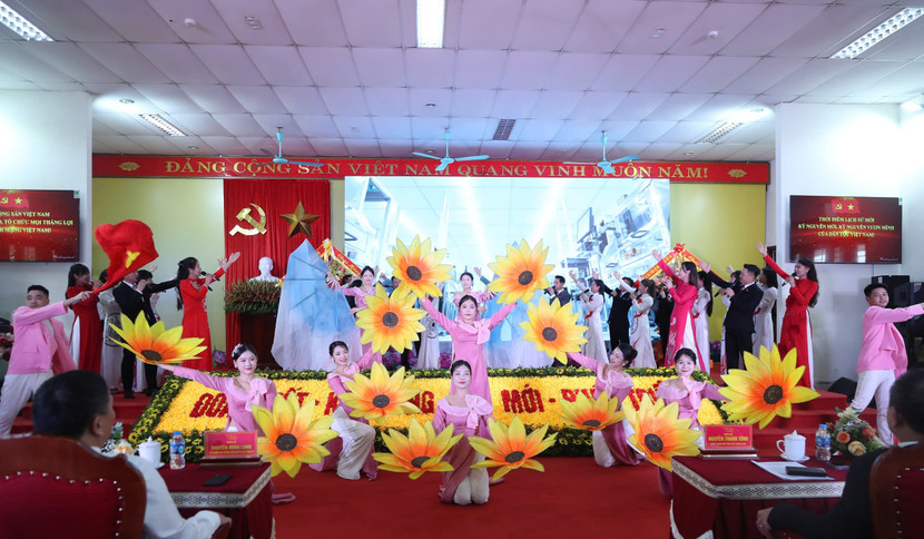 Không khí rộn ràng tại Đại hội Đảng bộ xã Vật Lại lần thứ I