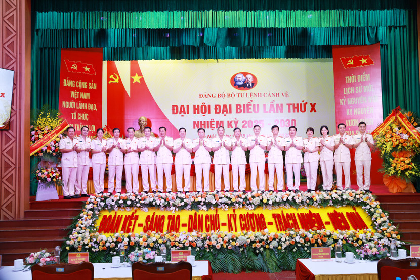 Ban chấp hành Đảng bộ Bộ Tư lệnh Cảnh vệ ra mắt Đại hội
