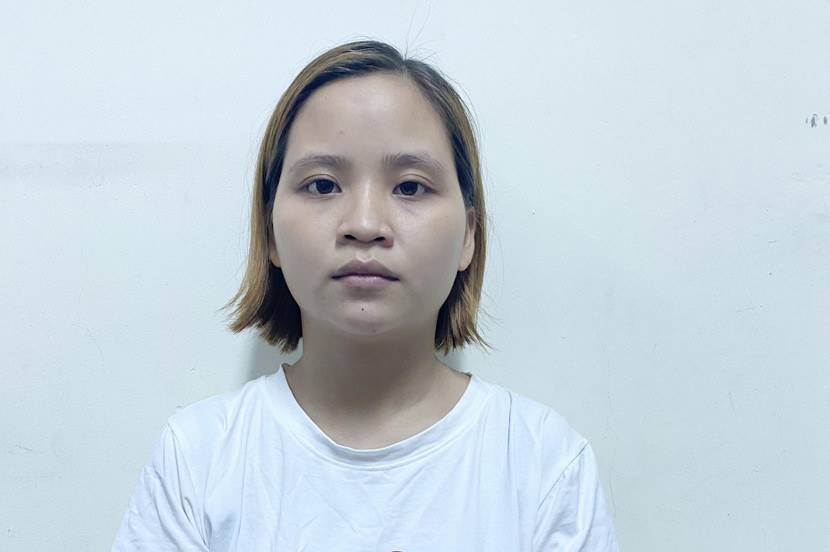 Nguyễn Thị Linh tại cơ quan công an