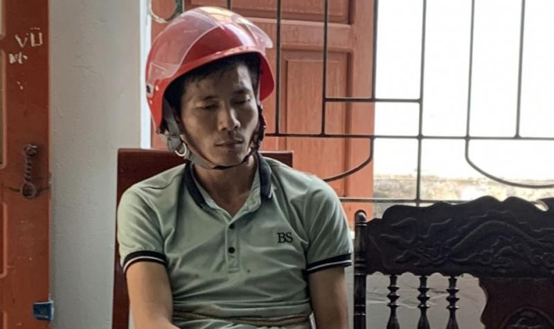 Lương Văn Thảo bị khống chế, bắt giữ ngay sau đó Lương Văn Thảo bị khống chế, bắt giữ ngay sau đó