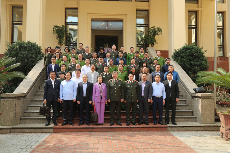 Các đại biểu dự phiên họp Các đại biểu dự phiên họp