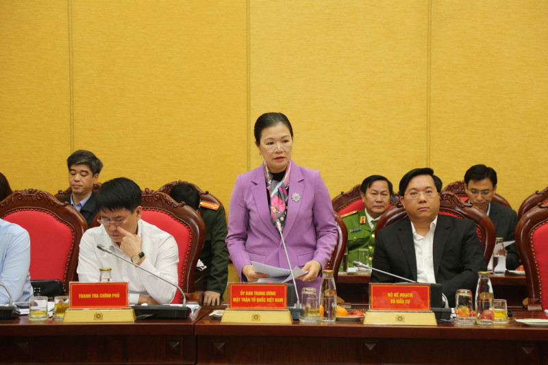 Bà Trương Thị Ngọc Ánh, Phó Chủ tịch Ủy ban Trung ương Mặt trận Tổ quốc Việt Nam phát biểu ý kiến tại phiên họp Bà Trương Thị Ngọc Ánh, Phó Chủ tịch Ủy ban Trung ương Mặt trận Tổ quốc Việt Nam phát biểu ý kiến tại phiên họp