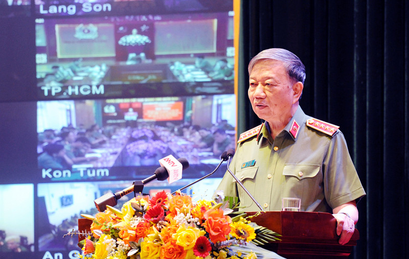 Đại tướng, GS.TS Tô Lâm, Ủy viên Bộ Chính trị, Bộ trưởng Bộ Công an chủ trì hội nghị Đại tướng, GS.TS Tô Lâm, Ủy viên Bộ Chính trị, Bộ trưởng Bộ Công an chủ trì hội nghị