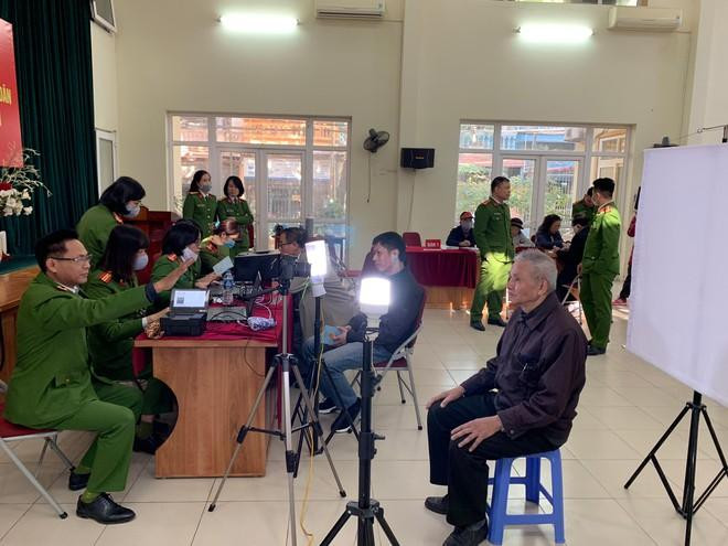 CAQ Thanh Xuân tổ chức cấp CCCD lưu động cho người dân ngay trong ngày nghỉ Tết Dương lịch