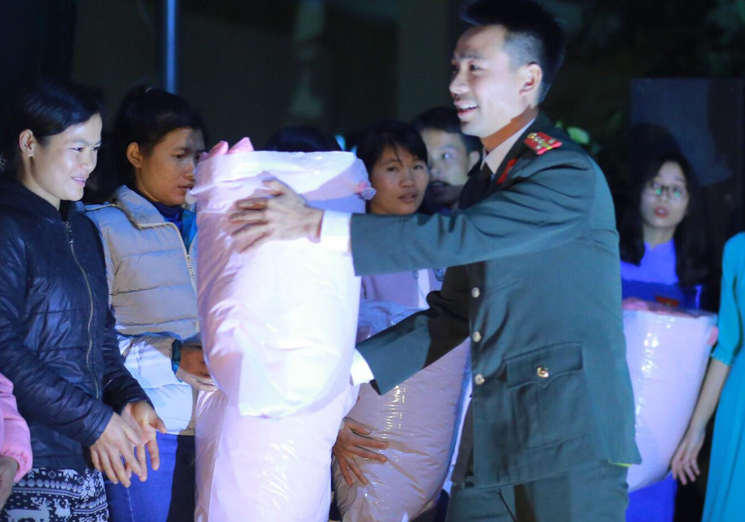 Món quà ý nghĩa tặng người dân biên giới