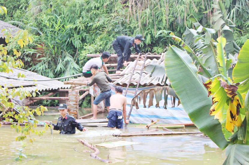 Lực lượng CSCĐ luôn đi đầu trong công tác tìm kiếm, cứu hộ, cứu nạn trong các sự cố do thiên nhiên gây ra