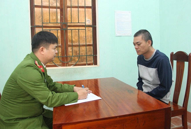 Ghi lời khai đối tượng tại cơ quan công an