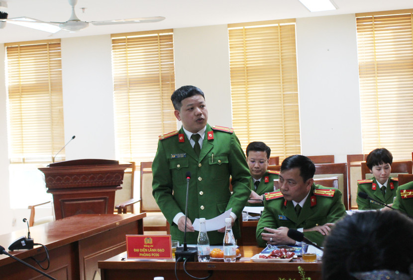 Trung tá Nguyễn Thành Lâm, Trưởng phòng Cảnh sát QLHC về TTXH - CATP Hà Nội, đơn vị Cụm trưởng điều hành phần thảo luận