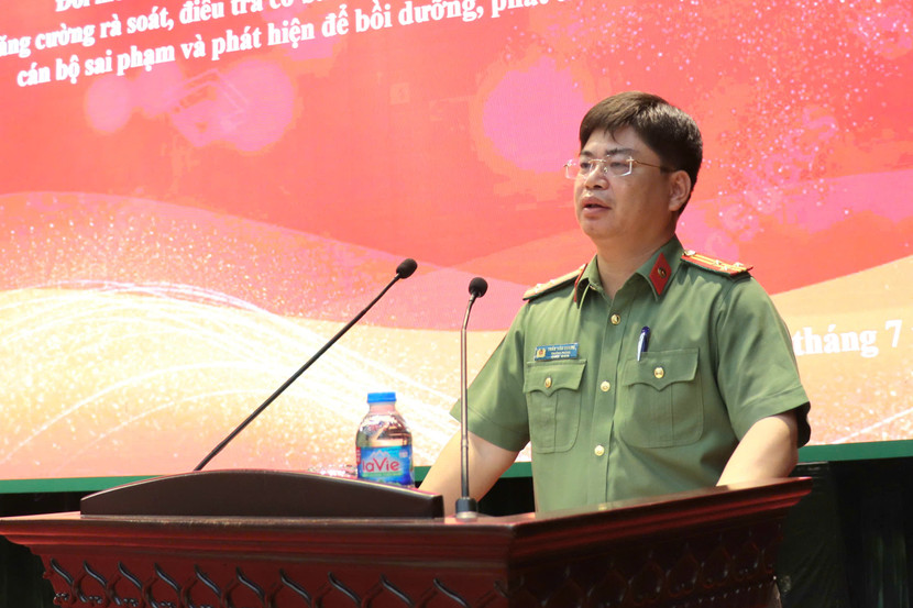 Thượng tá Trần Văn Quang, Trưởng phòng Tổ chức cán bộ thông qua Kế hoạch Đổi mới công tác quản lý cán bộ trong CATP Thượng tá Trần Văn Quang, Trưởng phòng Tổ chức cán bộ thông qua Kế hoạch Đổi mới công tác quản lý cán bộ trong CATP