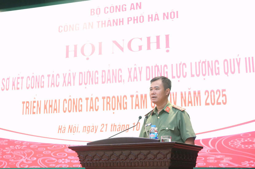 Đại tá Nguyễn Ngọc Quyền, Phó Bí thư Đảng ủy, Phó Giám đốc CATP chủ trì hội nghị Đại tá Nguyễn Ngọc Quyền, Phó Bí thư Đảng ủy, Phó Giám đốc CATP chủ trì hội nghị