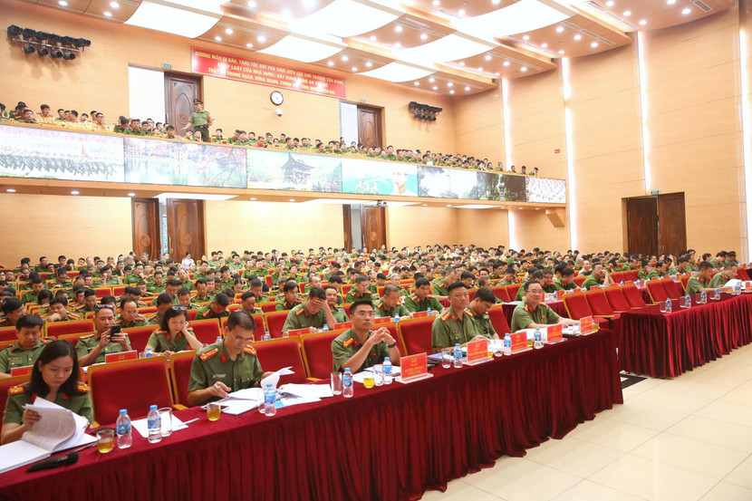 Các đại biểu dự hội nghị Các đại biểu dự hội nghị