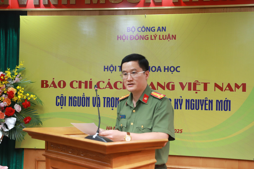 Thượng tá PGS.TS Nguyễn Quang Chiến, Phó Cục trưởng Cục Khoa học, Chiến lược và Lịch sử Công an phát biểu khai mạc hội thảo Thượng tá PGS.TS Nguyễn Quang Chiến, Phó Cục trưởng Cục Khoa học, Chiến lược và Lịch sử Công an phát biểu khai mạc hội thảo